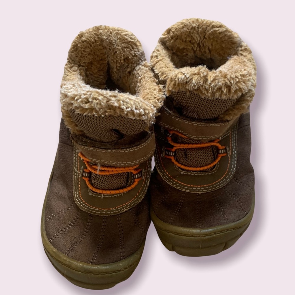 Brown Oshkosh B'gosh Winter childrens Boots Marley 2-15 Size 12 Great Condition